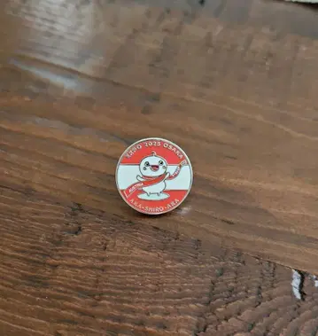 오사카 만박 오스트리아 핀 배지