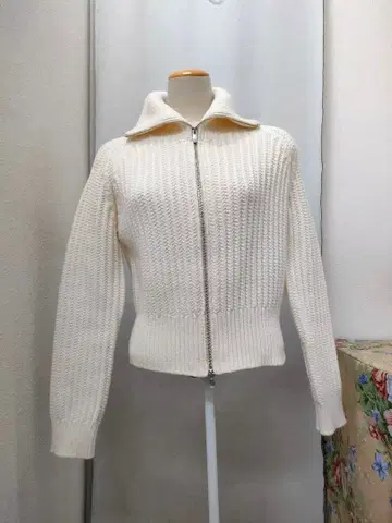 맥피 니트 자켓 아이보리 집업