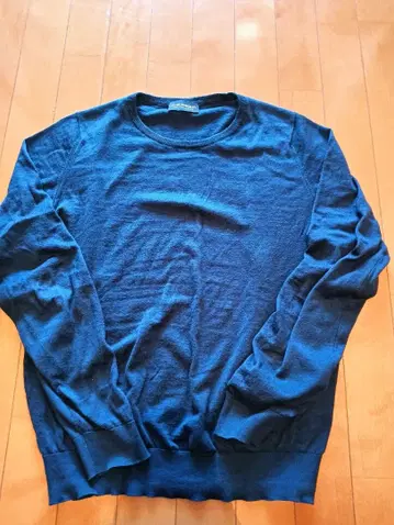 JOHN Smedley 네이비 크루넥 스웨터