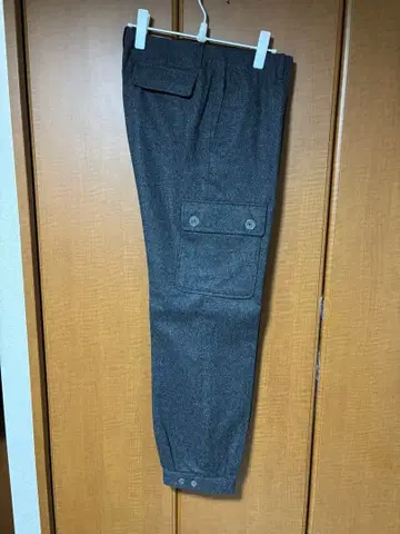 A.P.C. 그레이 울 카고 팬츠