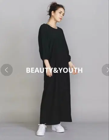 [새상품급] BEAUTY&YOUTH 볼륨 슬리브 원피스 블랙