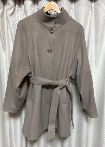 주말 한정판 [거의 미사용] LOWRYS FARM 그레이지