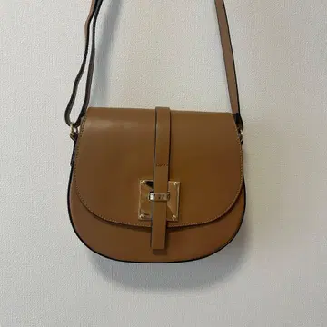 마르코 비안키니 숄더백 브라운