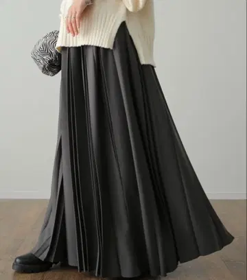 하그유 유일한 플리츠 스커트 톨 기장 다크 그레이 롱 기장 HUG.U