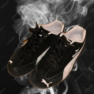 PUMA 블랙/화이트 스니커즈 박스 포함