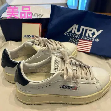 새상품급 AUTRY DALLAS LOW SNEAKERS 오토 리 36