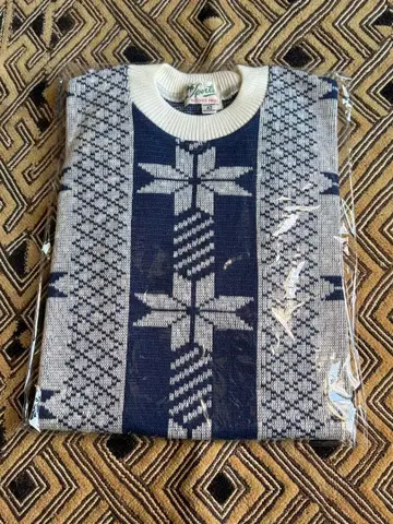 At Last 자카드 니트