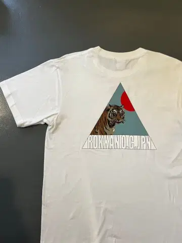 ROKKAN 트라이앵글 호랑이 T셔츠 L