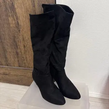 블랙 스웨이드 롱 부츠