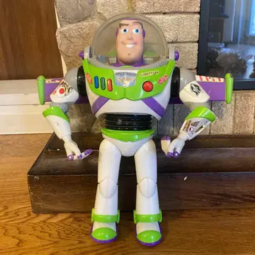 토이스토리4 버즈 라이트이어 피규어 토킹