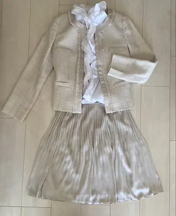 언타이틀 1 베이지 트위드 자켓/플리츠 스커트 세레모니