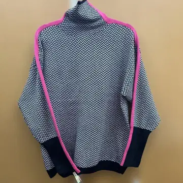 소매 라인 자카드 스웨터