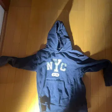 BEAMS NYC 프린트 네이비 후드티