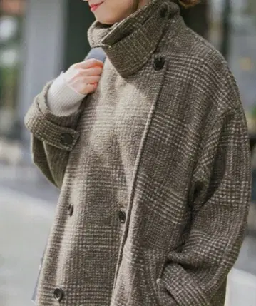 미들 기장 울 코트 스픽 앤 스팬