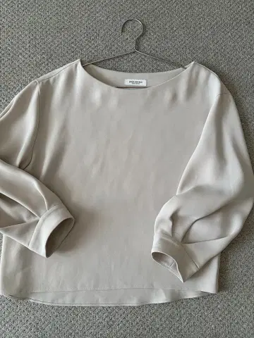 spick and span 베이지 긴팔 셔츠