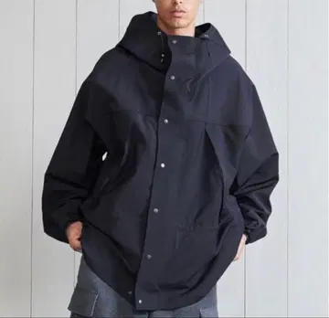 다크 네이비 마운틴 후드티