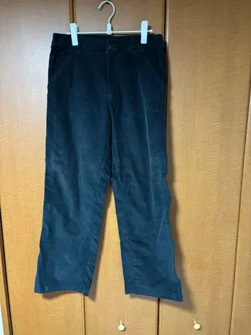 A.P.C. 코듀로이 팬츠 짙은 녹색 M