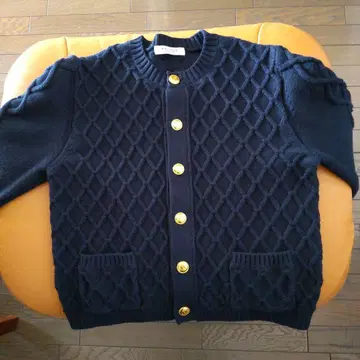 투모로우랜드 니트 가디건