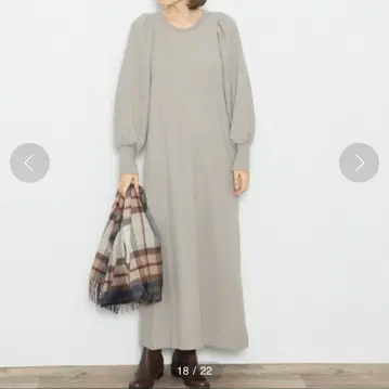 어반 리서치 퍼프 슬리브 기모 와플 컷 원피스 F