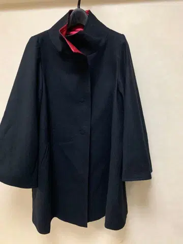 새상품급 JUNKO KOSHINO 플레어 슬리브 코트