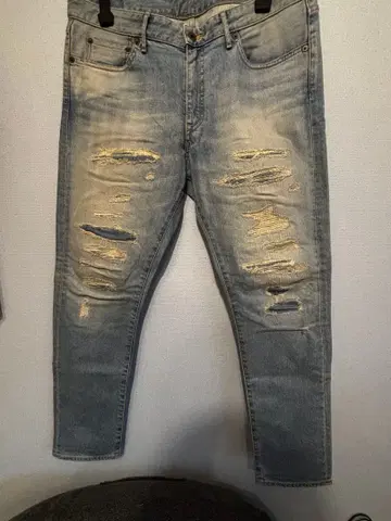 JAPAN BLUE JEANS Beverly L