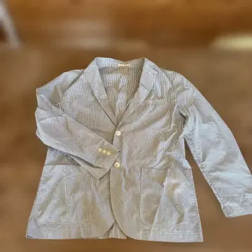 유니클로 스트라이프 자켓