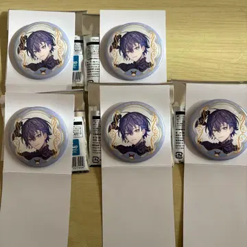 니지산지 Dytica x 산리오 캔뱃지 코야나기 로우 x 쿠로미