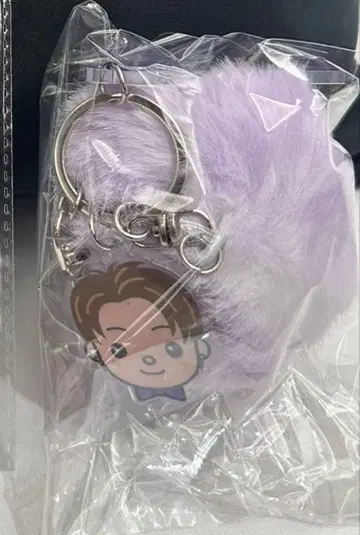 TAKAHIRO INVITATION 퍼 키링