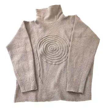 요건 레일의 압축 니트 터틀넥 상의