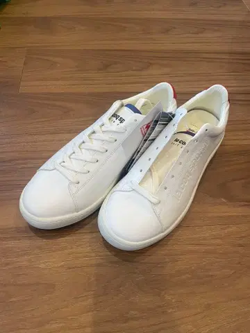 43(28cm) 화이트 가죽 스니커즈 택 포함 새상품