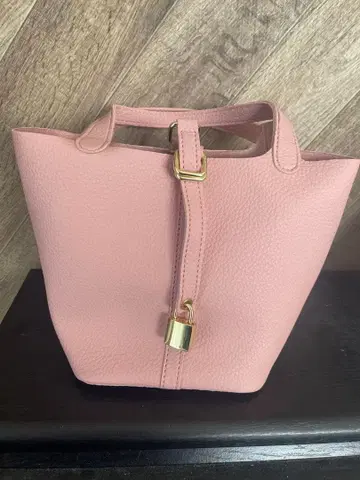 새상품! 핑크 가죽풍 숄더백