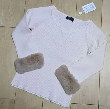 새상품 저스길리티 소매 퍼 니트