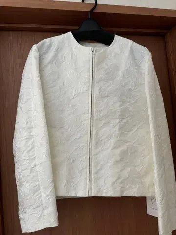 OHGA 플라워 재킷 화이트 택 포함 미사용 새상품