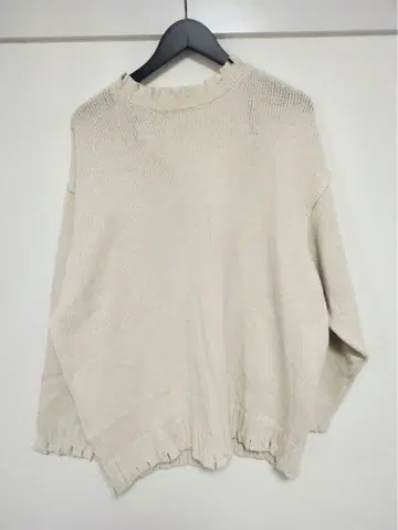 슬라이 SLY 오버 사이즈 데미지 니트 상의