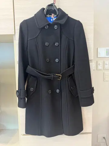 블루 레이블 크레스트브릿지 블랙 피 코트