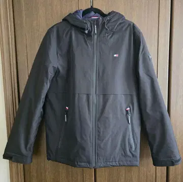 TOMMY HILFIGER 충전솜 자켓 후드 부착 S 블랙