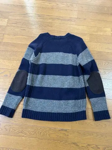 소리아 soglia 네이비 그레이 보더 니트 스웨터