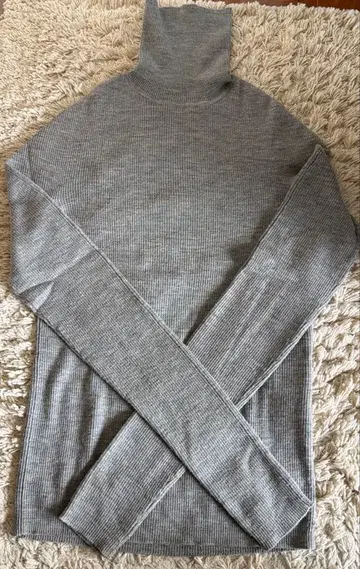 띠어리 리브 터틀넥 니트 그레이