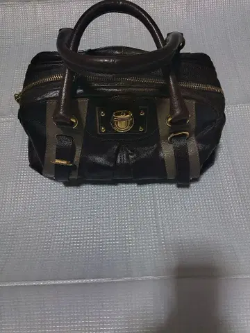 마크제이콥스 백 다크 브라운