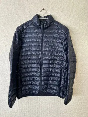 유니클로 울트라 라이트 다운 네이비 M 사이즈