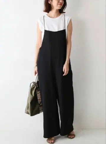 FRAMeWORK 블랙 살로펫