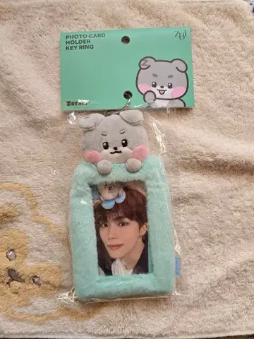 ZB1 권은비 포토 카드 홀더 키링