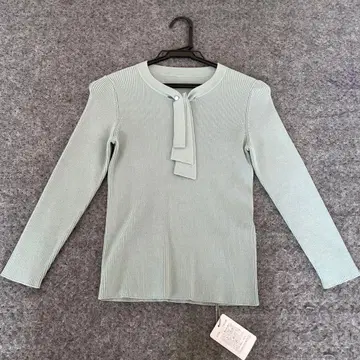 [ 새상품 택 포함 ] 리랜드트루 펄 장식 니트