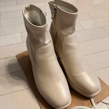 ORiental TRaffic 여성용 부츠 아이보리