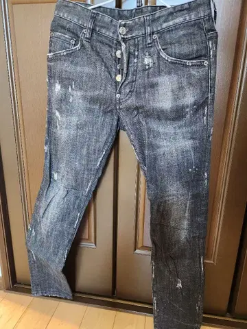 DSQUARED2 스키니 데님 42 사이즈