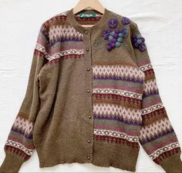 장밋빛 인생 포도 모티브 가디건 니트