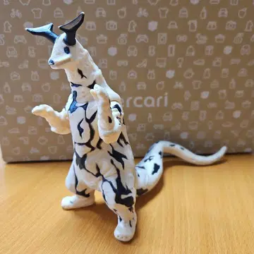 괴수 피규어 엘레킹 2000년판