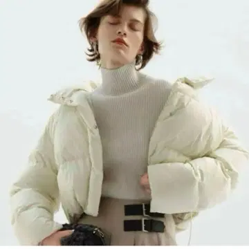 미라 오웬 후드 부착 프렌치 다운 숏 자켓