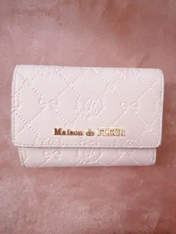 메종 드 플뢰르 모노그램 지갑