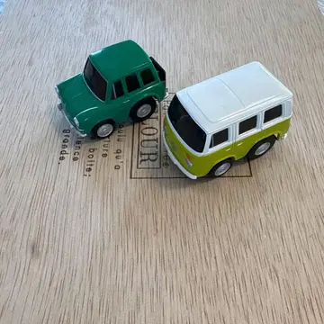 그린과 화이트 미니카 2대 세트